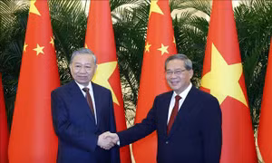 Thủ tướng Quốc vụ viện Lý Cường: Ủng hộ Việt Nam tham gia chuỗi hoạt động “Chia sẻ thị trường lớn - Xuất khẩu Trung Quốc”