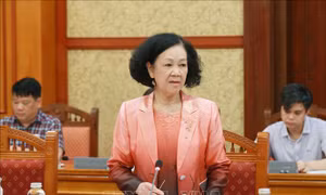 Thường trực Ban Bí thư Trương Thị Mai chủ trì giao ban với một số hội quần chúng