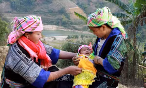 Mô hình 'Cô đỡ thôn, bản' phát huy hiệu quả tại cộng đồng