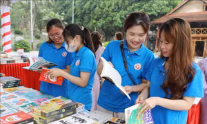 Phong phú hoạt động Hội Sách Đất Tổ năm 2024