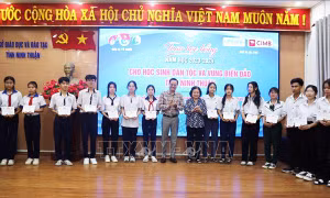 Chắp cánh ước mơ đến trường cho trẻ em có hoàn cảnh khó khăn 