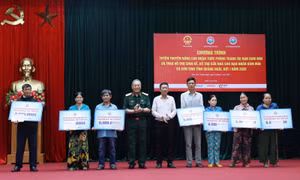 Mang sinh kế giúp những nạn nhân của bom mìn ở Quảng Ngãi