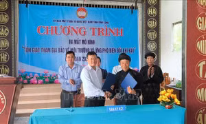 Xây dựng mô hình điểm 'Tôn giáo tham gia bảo vệ môi trường và ứng phó với biến đổi khí hậu'