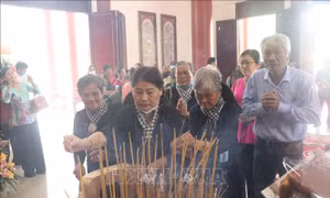 Lễ kỷ niệm 30 năm Ngày mất Nữ tướng Nguyễn Thị Định
