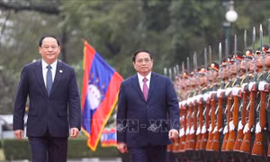 Thủ tướng Phạm Minh Chính bắt đầu chuyến thăm chính thức CHDCND Lào