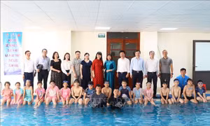 Phát động học bơi an toàn, phòng tránh đuối nước