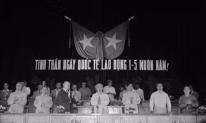Vinh quang lao động Việt Nam: Trưởng thành, phát triển cùng lịch sử và thời đại 