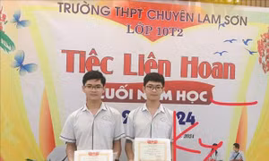 Hai anh em song sinh cùng giành giải Nhất môn Toán kỳ thi học sinh giỏi Quốc gia