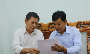 Kết nối nguồn lực, tiếp bước học sinh nghèo đến trường