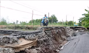 Huy động các nguồn lực chống sạt lở ven biển