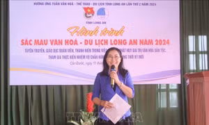 Hành trình Sắc màu Văn hóa - Du lịch hướng lớp trẻ tới phát huy giá trị di sản