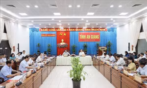 Thủ tướng Phạm Minh Chính làm việc với lãnh đạo chủ chốt tỉnh An Giang 