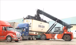 Thông thương hàng hóa ổn định qua Cửa khẩu Quốc tế Lệ Thanh
