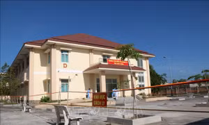 Bình Thuận đảm bảo cơ sở vật chất, nhân lực điều trị bệnh nhân mắc COVID-19