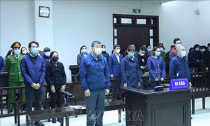 Viện Kiểm sát xác định các bị cáo tạo điều kiện nâng giá thiết bị tại Bệnh viện Bạch Mai
