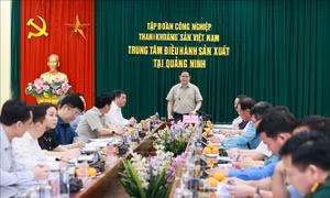 Phải bảo đảm cung ứng đủ điện cho sản xuất, tiêu dùng của nhân dân