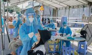 Bình Dương yêu cầu các cơ sở y tế áp dụng đúng giá xét nghiệm