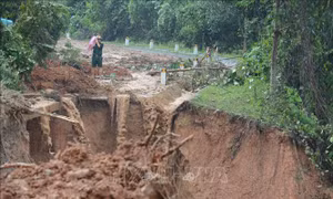 Nguy cơ lũ quét, sạt lở đất cấp độ 4 ở vùng núi các tỉnh từ Nghệ An đến Quảng Nam