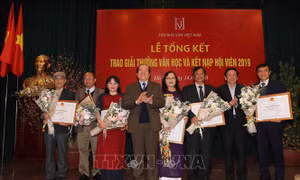 Trao Giải thưởng Văn học năm 2019 cho 8 tác phẩm xuất sắc 