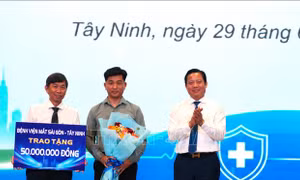 Mở chiến dịch 90 ngày đêm khám sức khỏe miễn phí đến từng người dân 