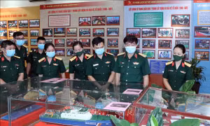 Khai mạc Triển lãm 'Quân khu 7 - 75 năm xây dựng, chiến đấu và trưởng thành'