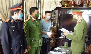 Khởi tố, bắt tạm giam cán bộ ngân hàng lừa đảo chiếm đoạt tài sản
