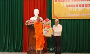 Gặp gỡ chức sắc, sư sãi tiêu biểu đồng bào dân tộc Khmer
