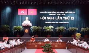 Bế mạc Hội nghị lần thứ 13 Ban Chấp hành Đảng bộ TP Hồ Chí Minh khóa XI (mở rộng)