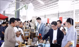 Việt Nam tham dự lễ hội cà phê - trà và nông sản cao nguyên Bolaven 2023