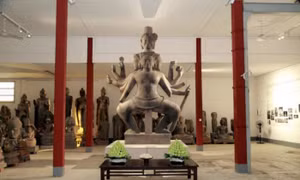 Campuchia phục dựng thành công pho tượng thần Shiva từ 10.000 mảnh vỡ