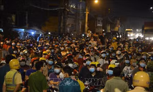 Yêu cầu phục vụ tốt việc đi lại của người dân tại TP Hồ Chí Minh và các tỉnh lân cận