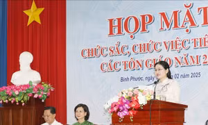 Phát huy vai trò của chức sắc, chức việc tiêu biểu các tôn giáo