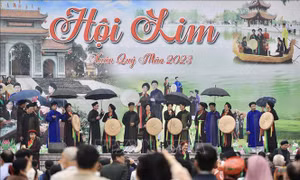 Đến hẹn lại lên, về Hội Lim nghe dân ca quan họ