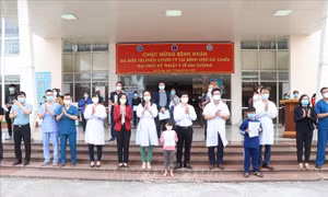 Những chiến sỹ áo trắng nơi tâm dịch Hải Dương