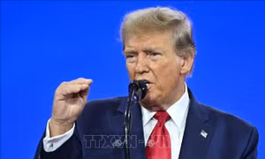 Cựu Tổng thống Donald Trump xuất hiện trước công chúng sau vụ ám sát hụt