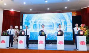 Khai trương Hệ thống thí điểm phổ biến kiến thức lý luận chính trị trên Internet