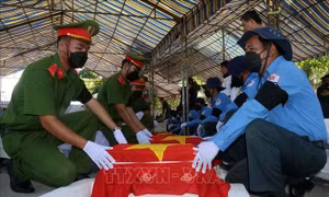 An táng 175 hài cốt liệt sỹ hy sinh trong các thời kỳ chiến tranh biên giới Tây Nam