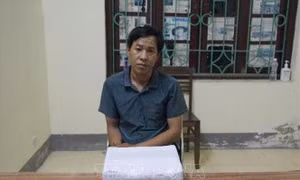 Bắt đối tượng mua bán trái phép chất ma túy