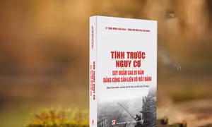 Xuất bản sách 'Tính trước nguy cơ - Suy ngẫm sau 20 năm Đảng Cộng sản Liên Xô mất Đảng'