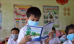 Giúp học sinh vùng sâu, vùng xa tự tin đến trường