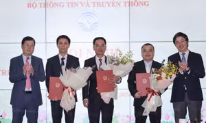 Bổ nhiệm Tổng Biên tập Tạp chí Thông tin và Truyền thông