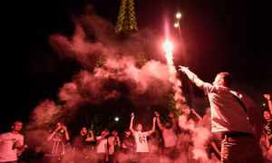 Hai người tử vong trong đêm ăn mừng PSG vô địch UEFA Champions League