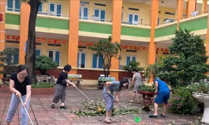 Các trường học khẩn trương dọn dẹp sau bão, sẵn sàng đón học sinh trở lại trường
