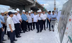 Kiểm tra tiến độ cầu Bình Gởi thuộc Vành đai 3 Thành phố Hồ Chí Minh