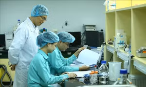 Dự kiến thử nghiệm vaccine COVID-19 thứ 2 trên người sớm hơn kế hoạch 