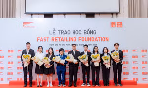 9 học sinh Việt Nam xuất sắc nhận học bổng toàn phần Quỹ Fast Retailing