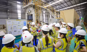 Saint-Gobain tiên phong dùng nhiên liệu sinh khối sản xuất tấm xi măng xanh tại Quảng Trị
