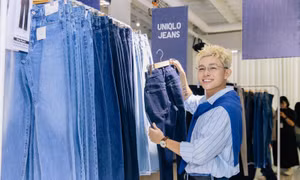 UNIQLO ra mắt BST Jeans 2025 tại TP Hồ Chí Minh