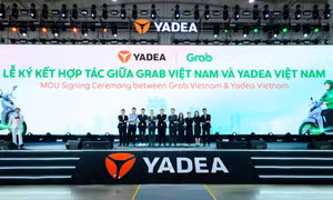 Grab hợp tác Yadea thúc đẩy tài xế chuyển sang xe điện