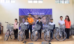 Tết ấm lòng học sinh dân tộc Tây Nguyên